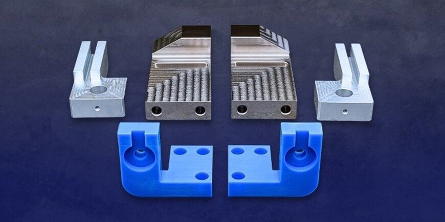 Automatisation de la sym&eacute;trie pour la fabrication de pi&egrave;ces frais&eacute;es CNC