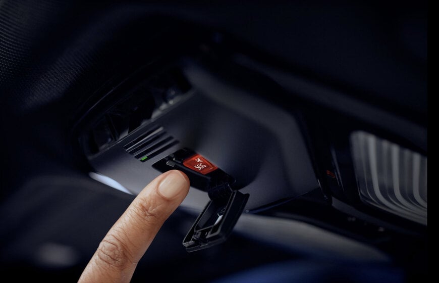 Satellitengest&uuml;tzte Sprachintegration f&uuml;r vernetzte Fahrzeuge