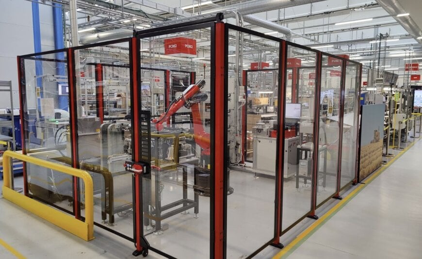 Robotbaseret montageanlæg accelererer produktion af controllere