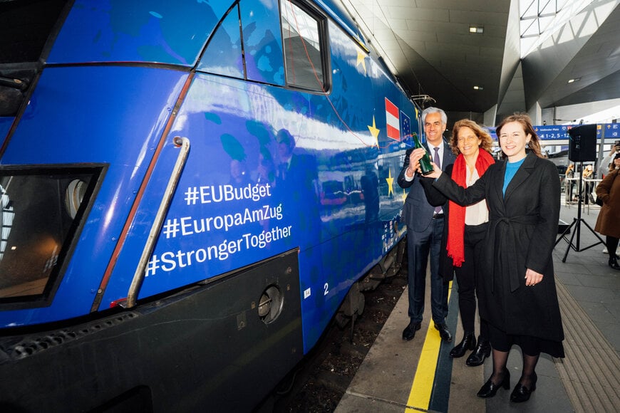 EU-Lokomotive &bdquo;Zugkraft f&uuml;r Europa&ldquo; vorgestellt