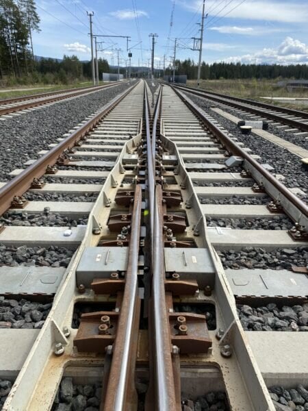 Intelligent Infrastructure Monitoring: From Sensors in the Track to Decisions in the Control Room