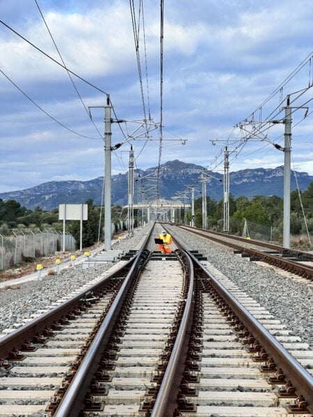 Intelligent Infrastructure Monitoring: From Sensors in the Track to Decisions in the Control Room