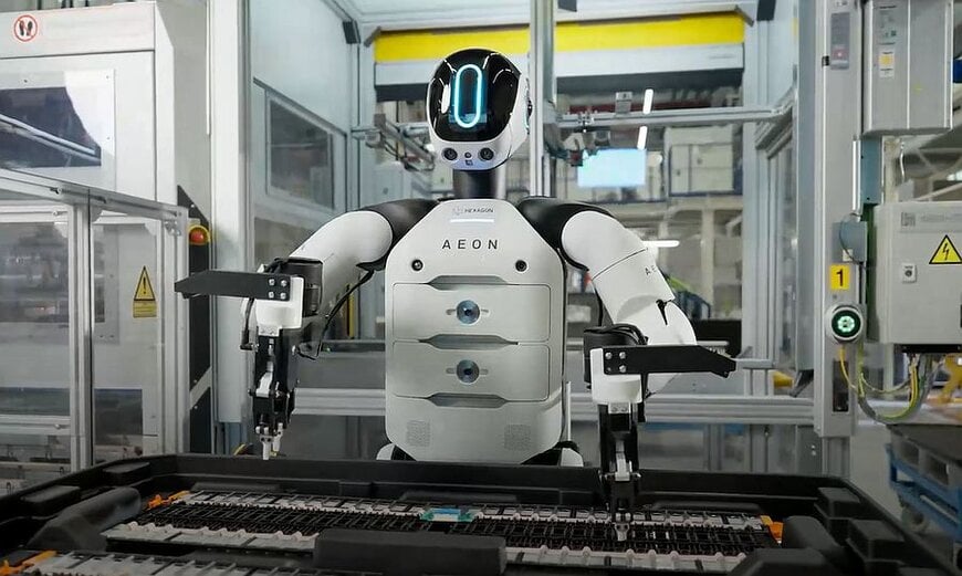 Humanoid Robots Enter Automotive Manufacturing Plants