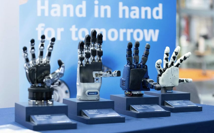 SCHUNK and DLR Expand Cooperation in Humanoid Robotics