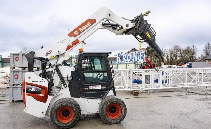 Bobcat compact loader supports mobile circus infrastructure setup