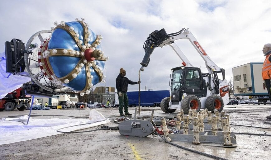 Bobcat compact loader supports mobile circus infrastructure setup