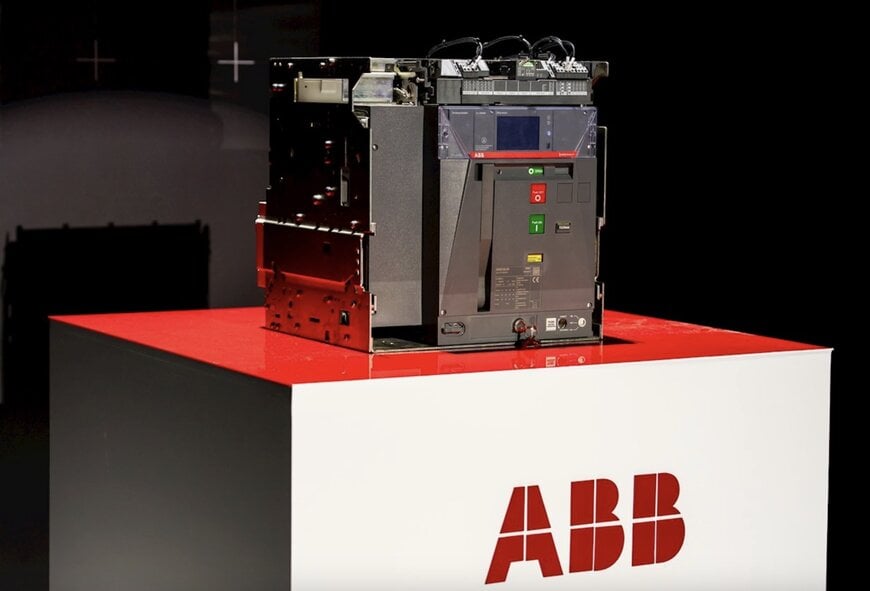 Air Circuit Breaker Integrates Cybersecurity and Analytics