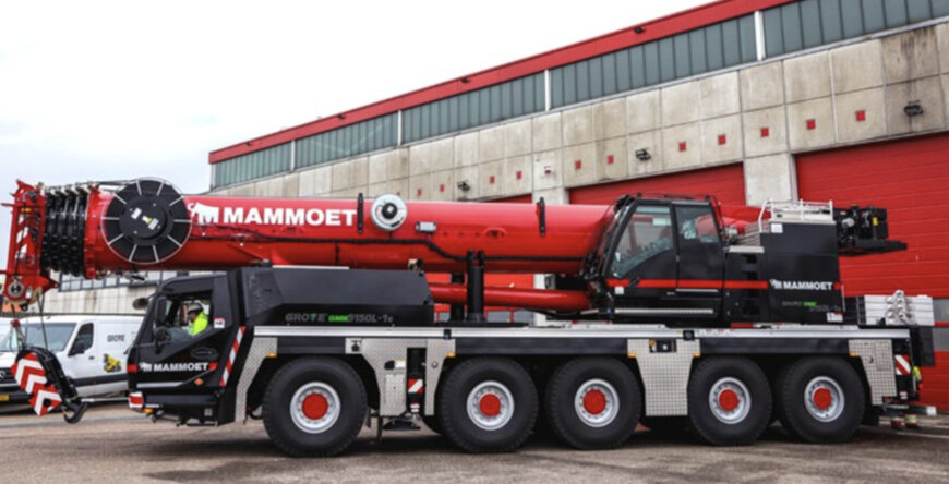Manitowoc setzt hybranen All-Terrain-Kran mit Ladefunktion ein