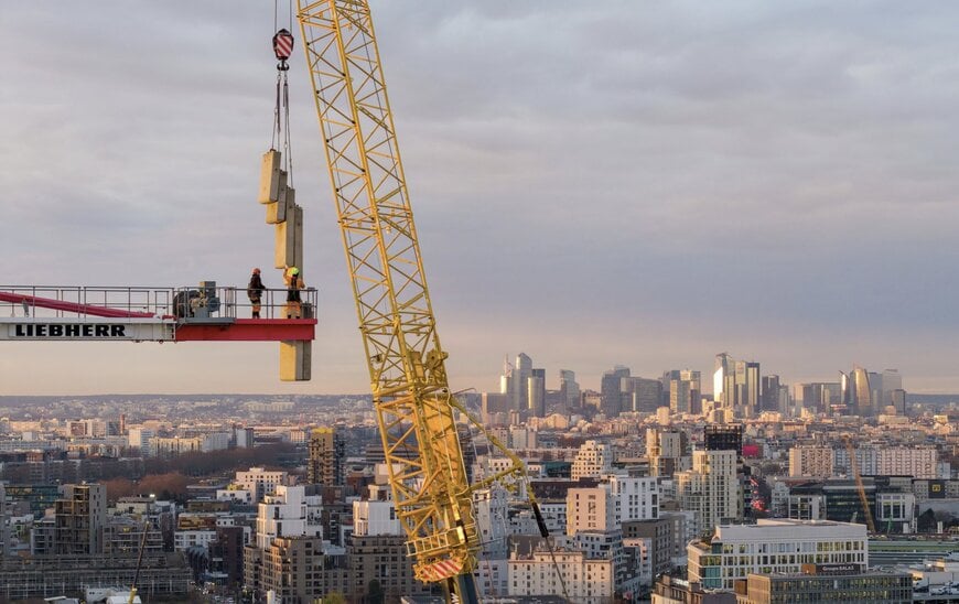 Liebherr LTM 1400-6.1 Demonstrates Rapid Crane Assembly