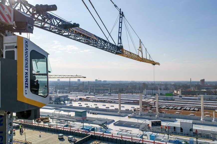 MK 140‑5.1E masters roof installations for DB mega project in Cottbus