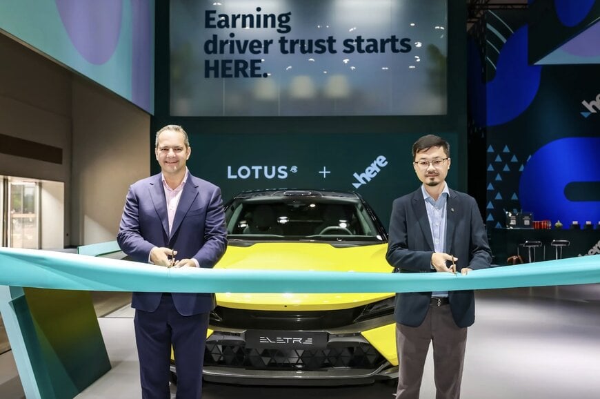 Integrated navigation and highway autopilot system launch