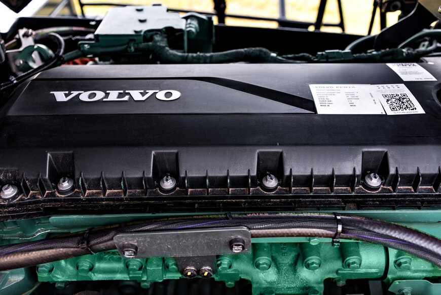Engine integration improves agricultural spreader efficiency
