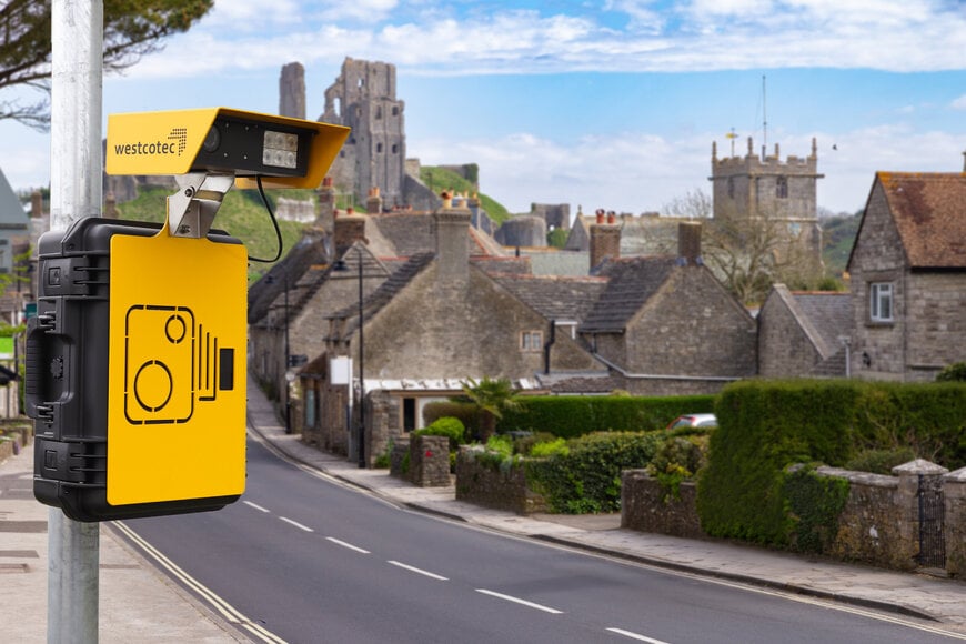 Automated speed monitoring on sensitive sites 