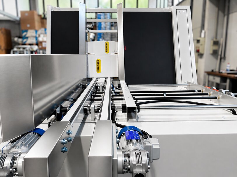 Microline EVO6 case packer modular platform for industrial packaging