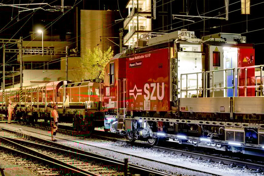 New multi-purpose machine for two lines in Zurich&rsquo;s urban rail network: SZU opts for the MultiCrafter 12.5 E&sup3; from Plasser & Theurer