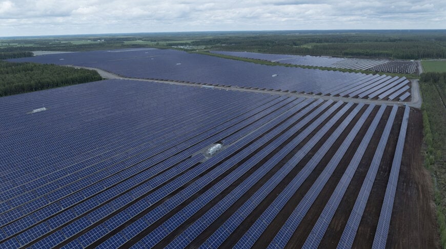 ABB:n &auml;lykk&auml;&auml;t s&auml;hk&ouml;istysratkaisut tukevat yht&auml; Suomen suurimmista aurinkovoimaloista