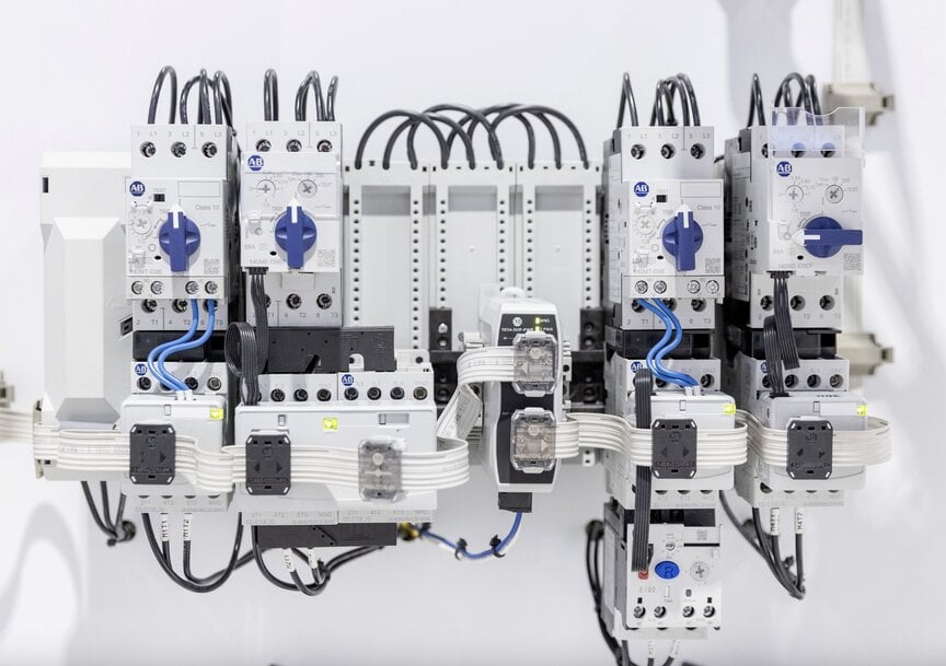 Expanded EtherNet/IP in-cabinet connectivity for motor control systems