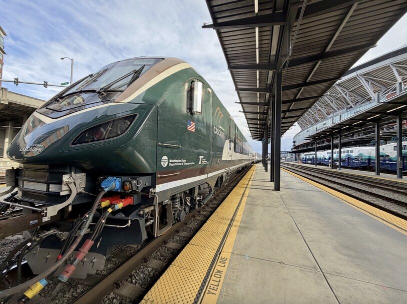 Next-generation Amtrak Cascades trainset arrives in Seattle