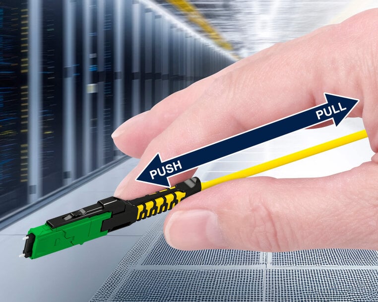 Connecteurs optiques haute densité pour architectures de centres hyperscale