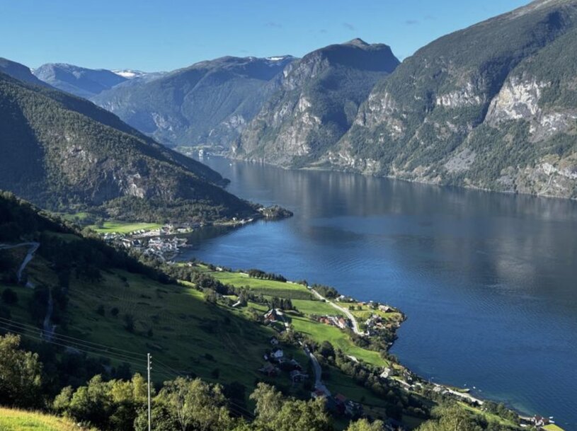 Vattenfall og Nscale signerer avtale om fornybar elektrisitet for AI-utvikling i Norge