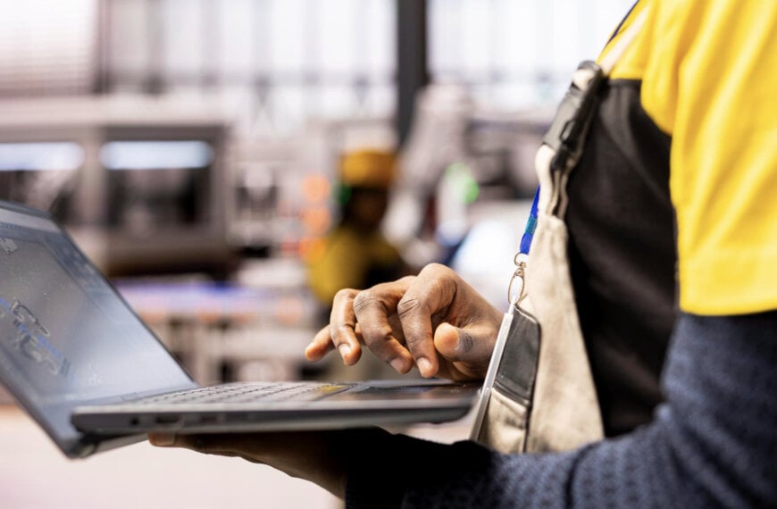 Integra&ccedil;&atilde;o de infraestrutura digital no gerenciamento de manuten&ccedil;&atilde;o industrial