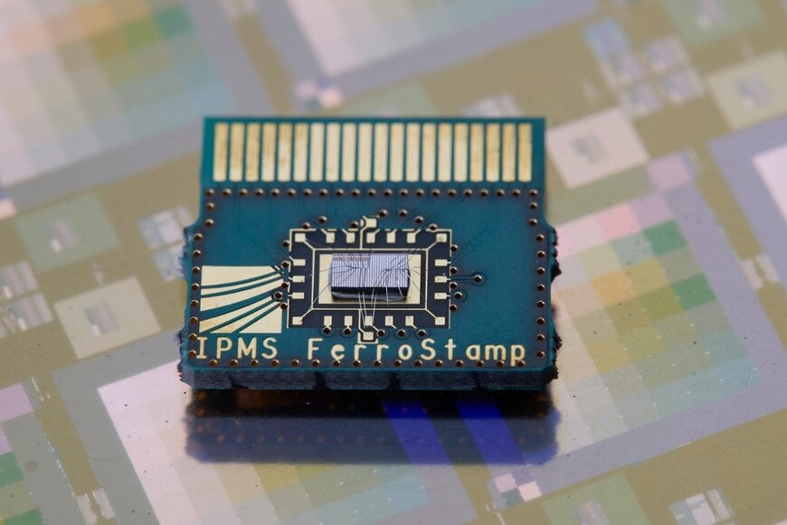 Hafnium Oxide-Based Ferroelectric Memory for Edge Computing Architectures