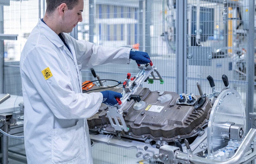 Hydrogen Drivetrain Architectures and Network Electronics Integration