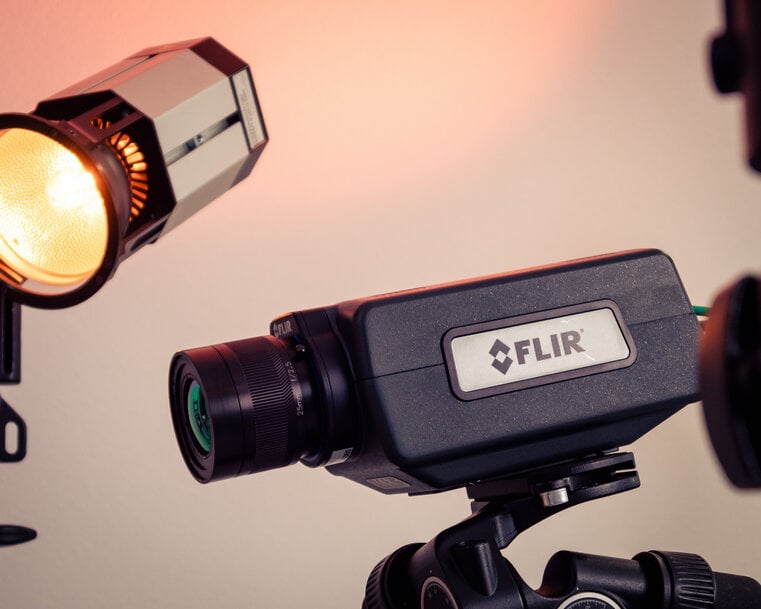 Flir and edevis Advance Real‑Time Automated NDT with Integrated Flir A6450&nbsp;MWIR Thermal Imaging