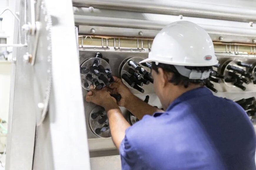Industrial Maintenance and Component Centralization in Poultry Processing Systems