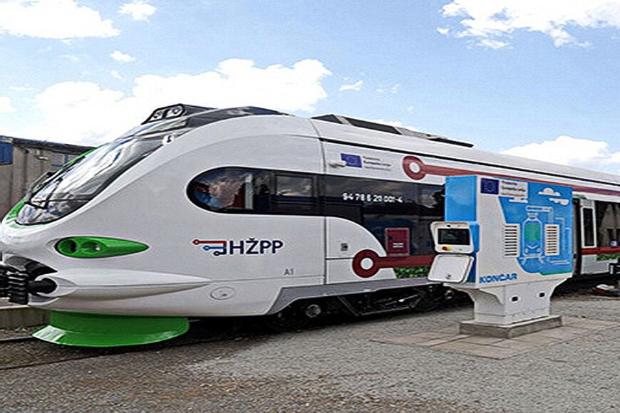Integration of Modular Battery Systems in Passenger Train Fleets