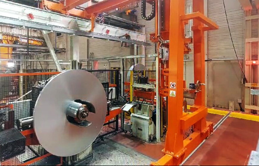 Integrated automated coil handling in steel tube manufacturing