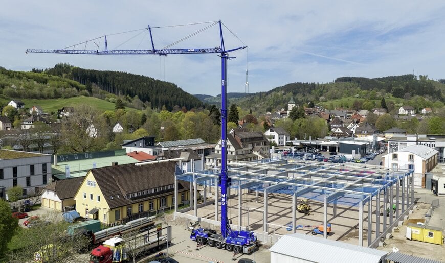 Compact Mobile Construction Crane Enhances Urban Installation Efficiency
