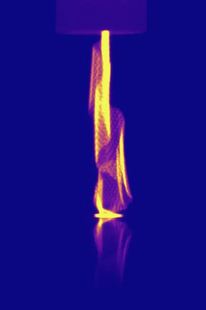 IDS multi-camera imaging reveals the 3D structure of highly dynamic plasma jets