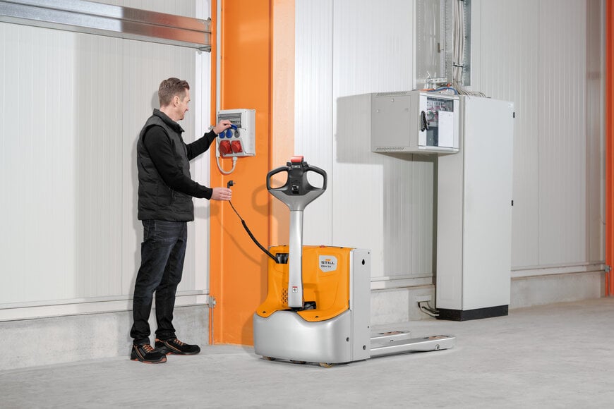 Optimisation des flux logistiques par transpalette électrique compact