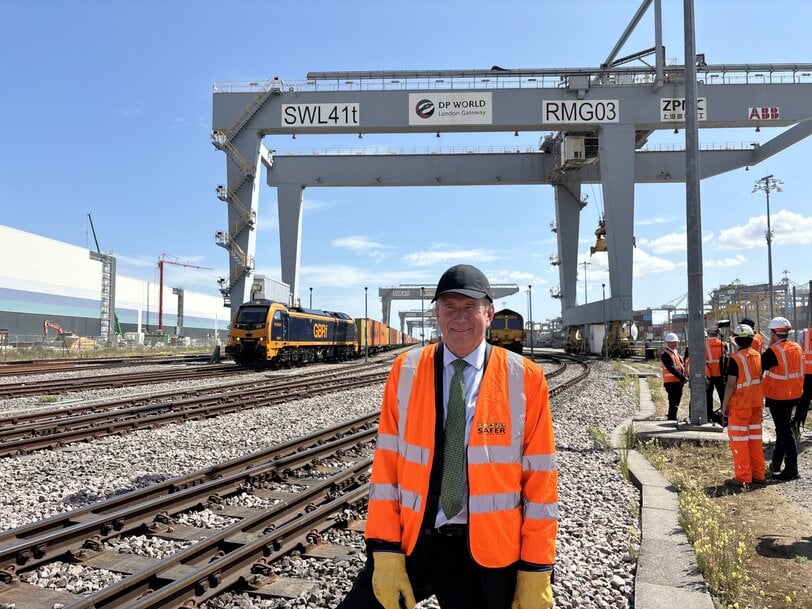 Class 99 Hybrid Locomotive Enters UK Freight Service
