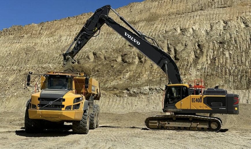 Energy-Efficient Hybrid Technology for Bentonite Mining