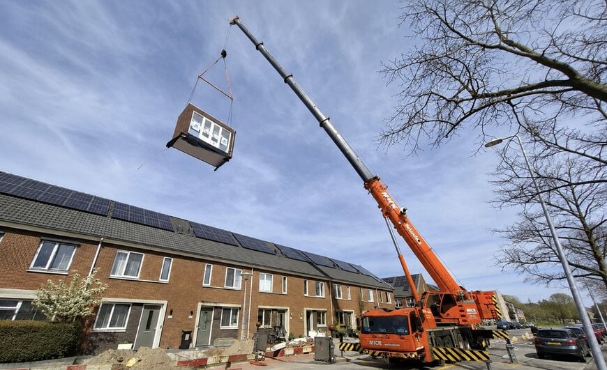 Mobile Cranes for Urban Prefabricated Housing Installations