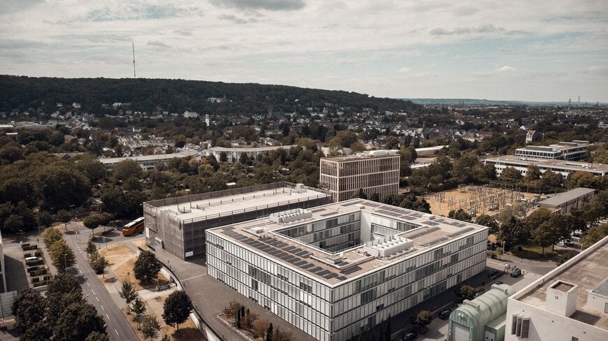 DC-optimierte Solarinfrastruktur f&uuml;r die netzbasierte Energieallokation