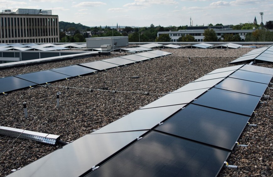DC-optimierte Solarinfrastruktur f&uuml;r die netzbasierte Energieallokation