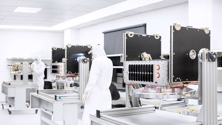 NanoAvionics debuts 500 kg MP42D satellite platform
