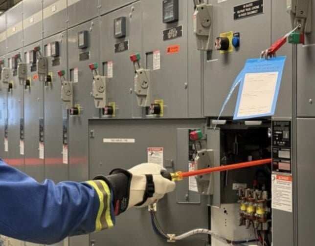 Cementex Unveils Double-Insulated Pry Bars for Electrical Safety