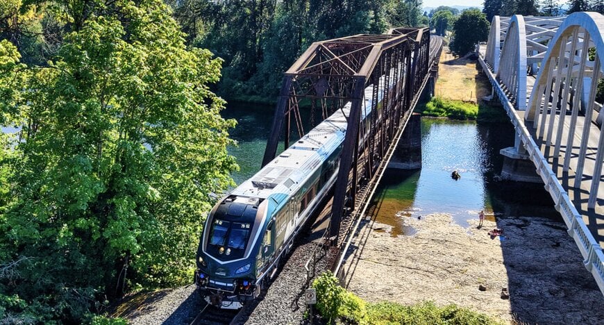 Amtrak Debuts Siemens-Built Airo Trainsets on Amtrak Cascades Route