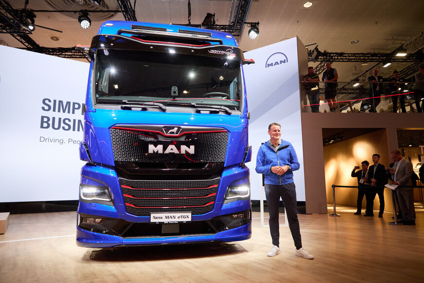 MAN eTGX Debuts at IAA with Extended Range