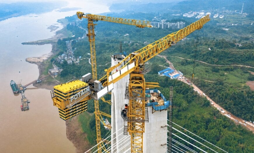 World-Record Bridge Construction Utilizing Topless Cranes In China