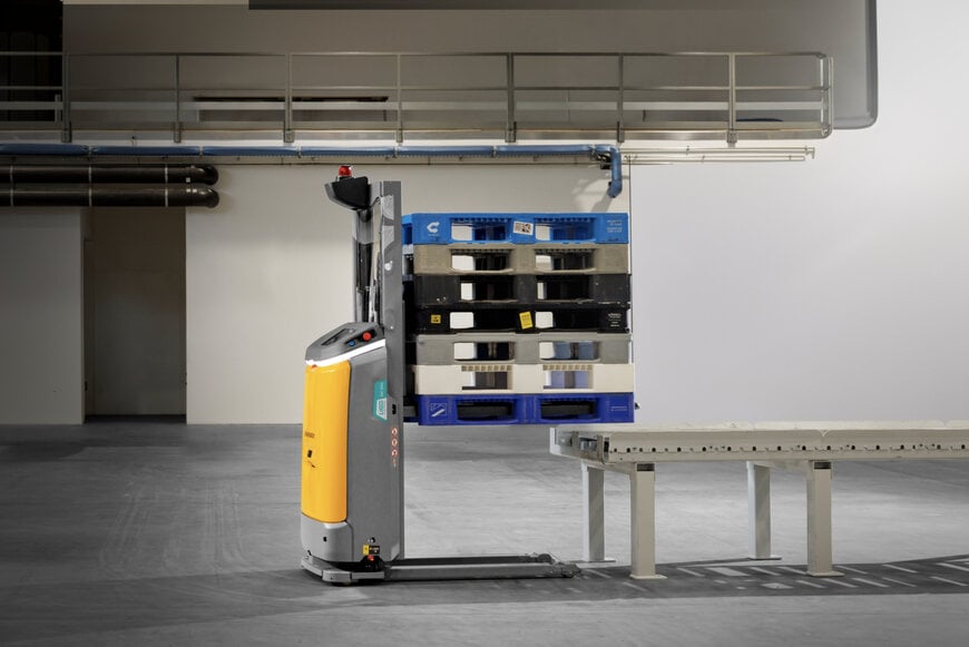 AMR Adds Lift Capability to Automated Pallet Transport