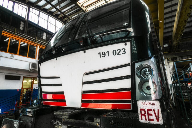 First Ever Overhauled Vectron Delivered to Beacon Rail