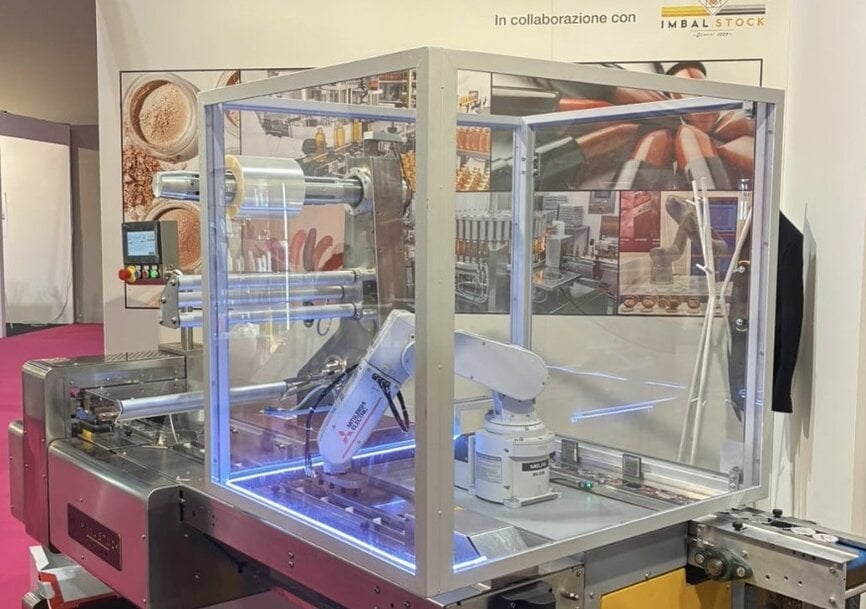 Automazione Integrata per Imballaggio e Assemblaggio Cosmetico
