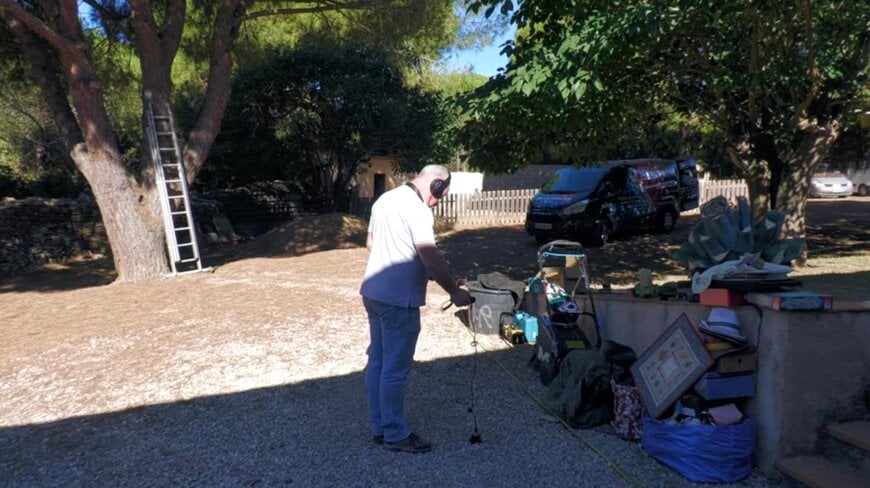 Fuite d’eau enterrée : comment un plombier a évité de creuser toute une tranchée grâce à la détection acoustique